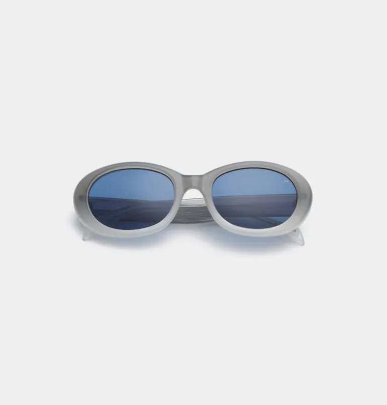 Anma Sunglasses - Glaucus Grey / Light Grey