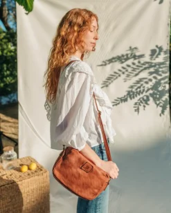 Boston Crossbody Bag - Tan