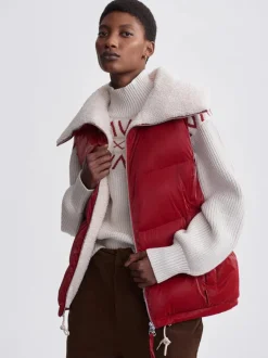 Brock Puffer Gilet - Red Dahlia