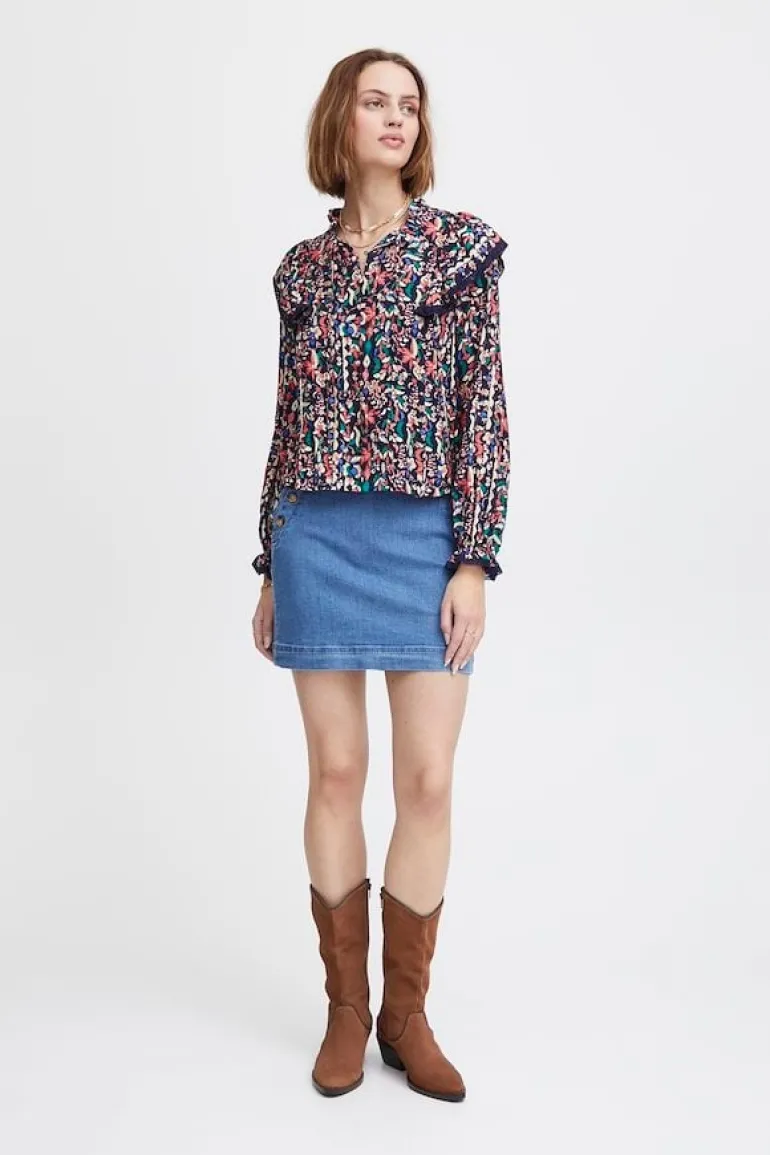 Charil Shirt - Folklore
