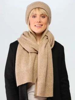 Chunky Knit Beanie - Camel