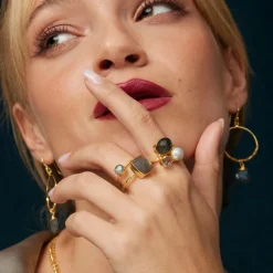 Darcy Ring - Labradorite