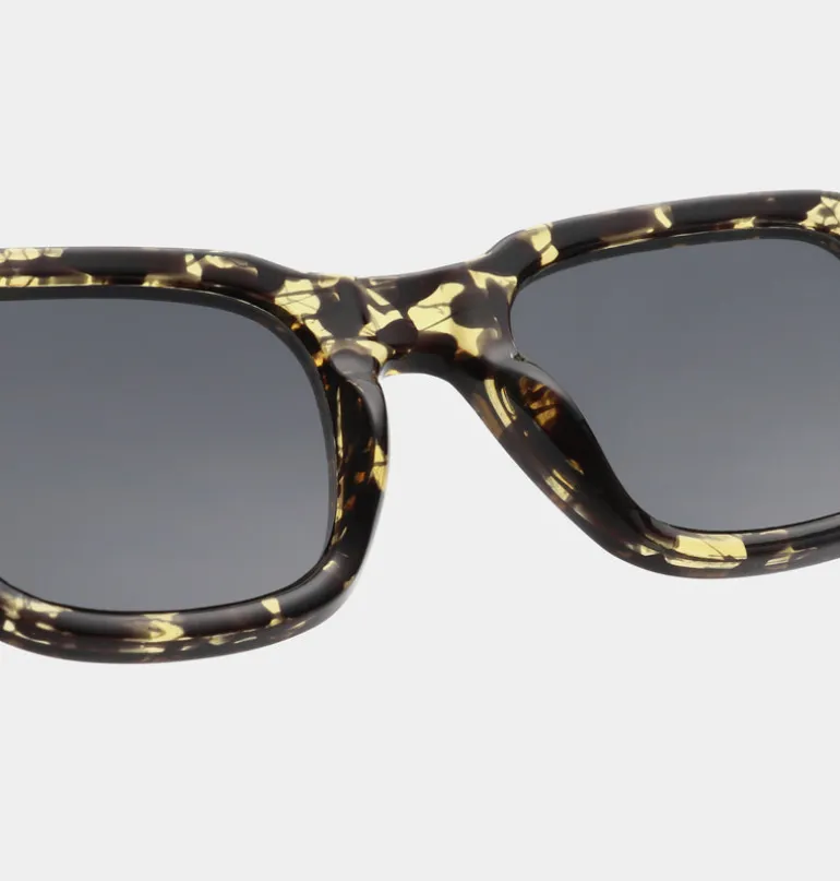 Halo Sunglasses - Black / Yellow Tortoise