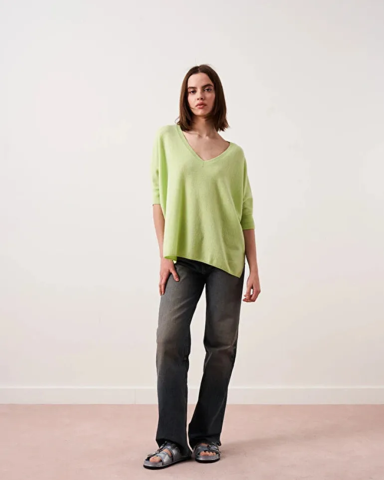 Kate V-Neck Knit - Pistachio
