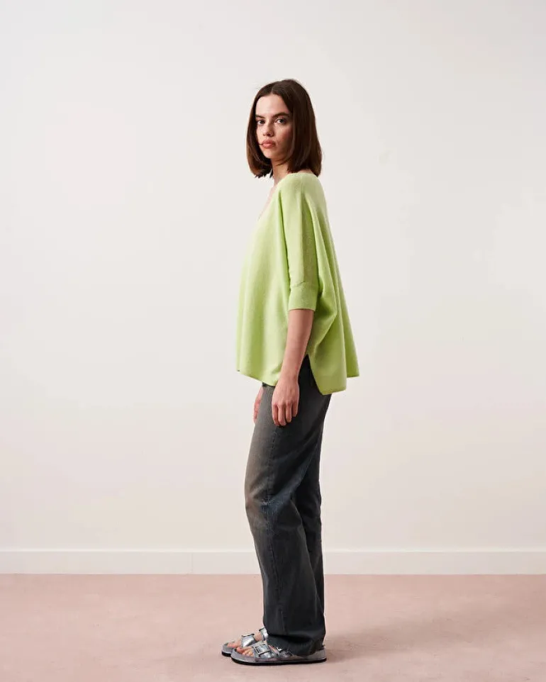 Kate V-Neck Knit - Pistachio