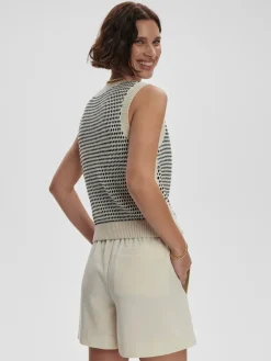 Knowles Textured Knit Vest - Birch Multi Stitch