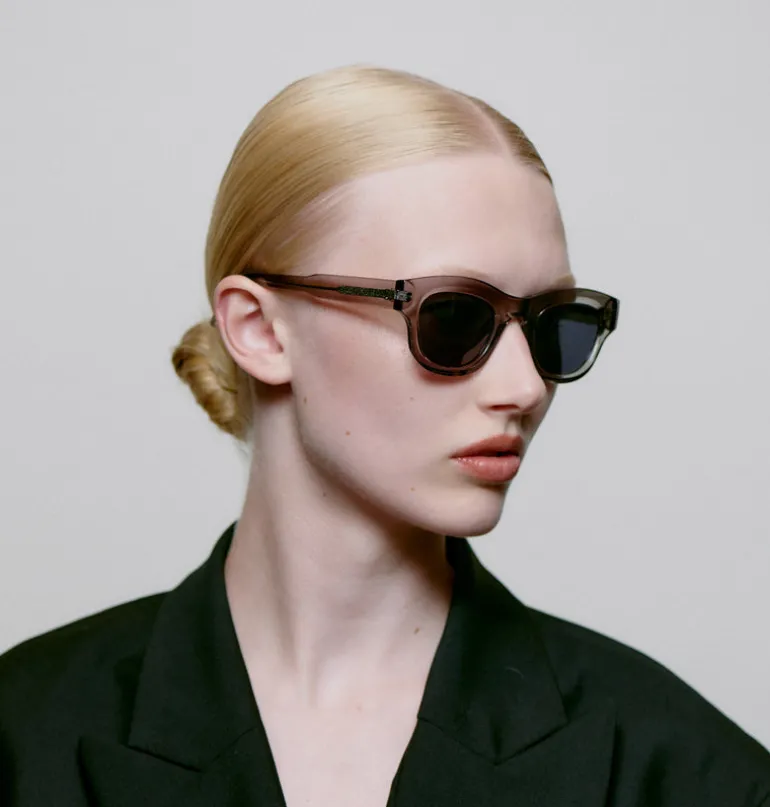 Lane Sunglasses - Grey Transparent