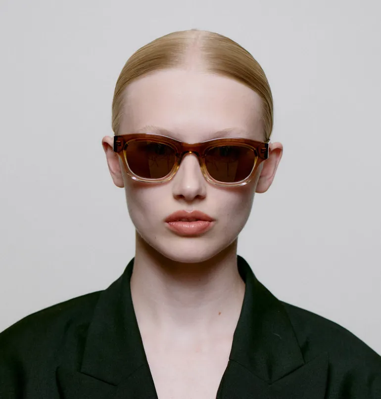 Lane Sunglasses - Smoke / Champagne