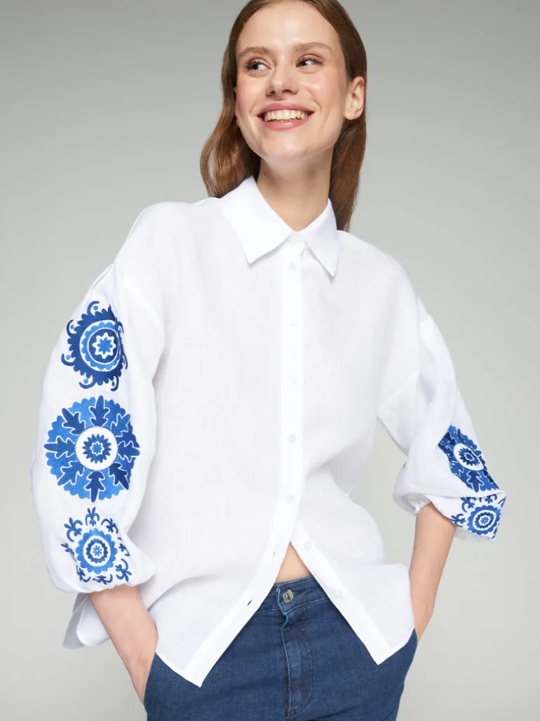 Manga Embroidery Blouse - White