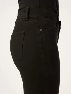 Mara Straight Jean - Black Peached Raw