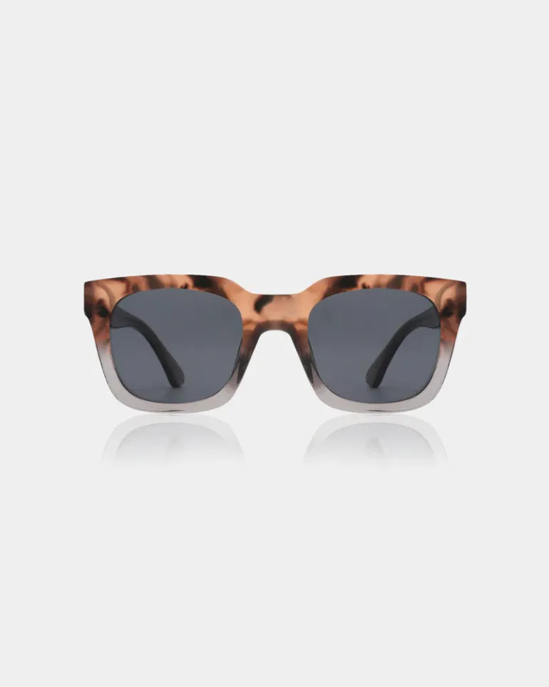 Nancy Sunglasses - Coquina / Grey Transparent