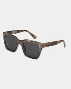 Nancy Sunglasses - Coquina / Grey Transparent