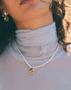 Pearl Signet Necklace Multi Gold