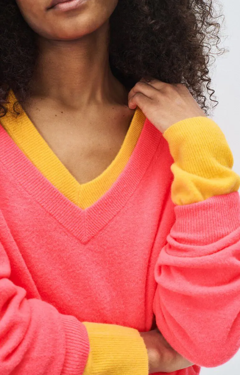 Raxow V-Neck Jumper - Hortensia Fluo