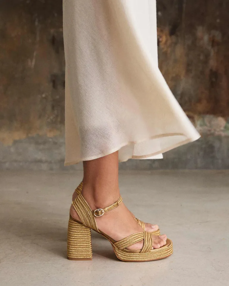 Valle Metallic Sandal - Oro
