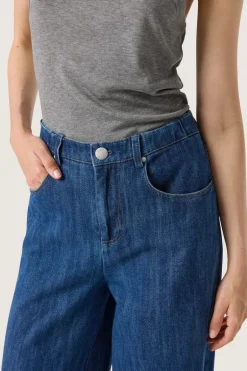 Zianna Jeans - Medium Blue Denim