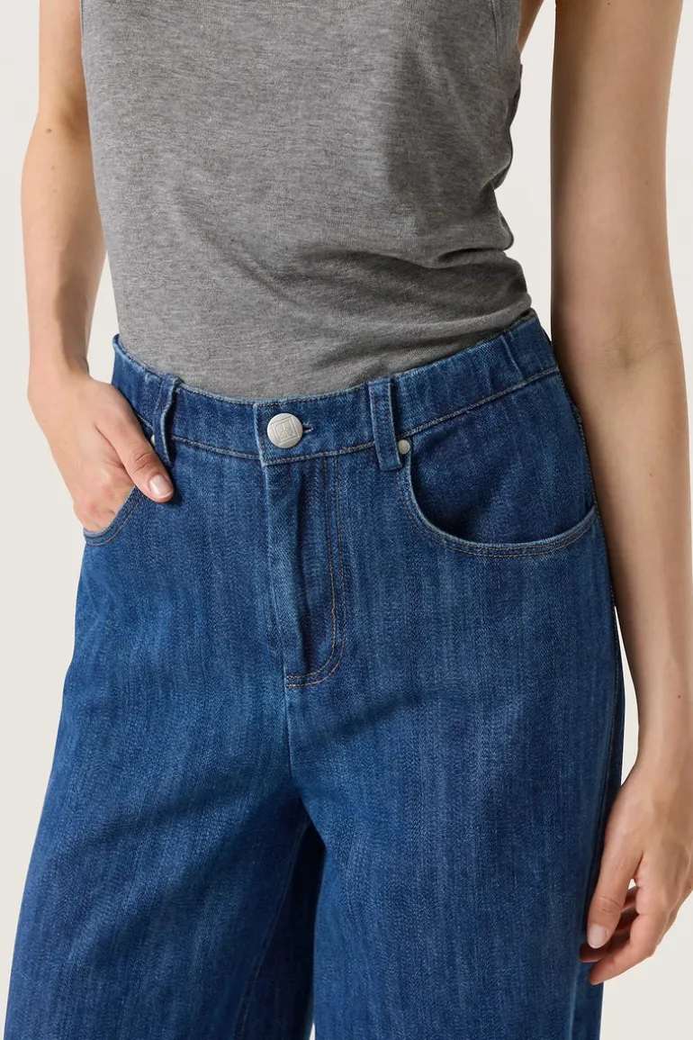 Zianna Jeans - Medium Blue Denim