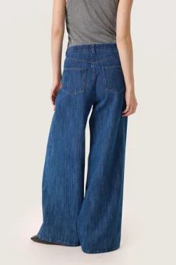 Zianna Jeans - Medium Blue Denim